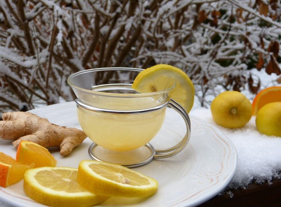 chá com limão à base de gengibre para aumentar a potência