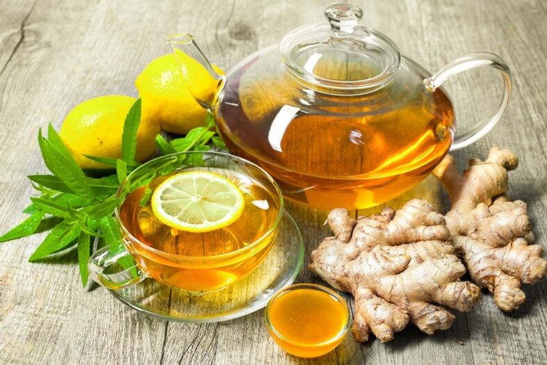 Chá com limão e gengibre ajudará a colocar em ordem o metabolismo de um homem